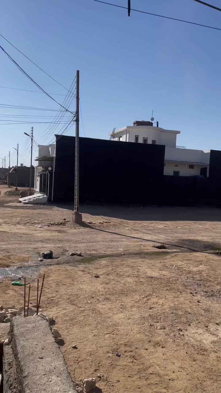 هيكل للبيع ب١٢٩٨٦  قرب مجمع الهندسي قرب المدرسه الصين ٢٠٠م بناء جديد خريطه جديده 
ب٦٠مليون 
مكتب كريم العبيدي 
***********
