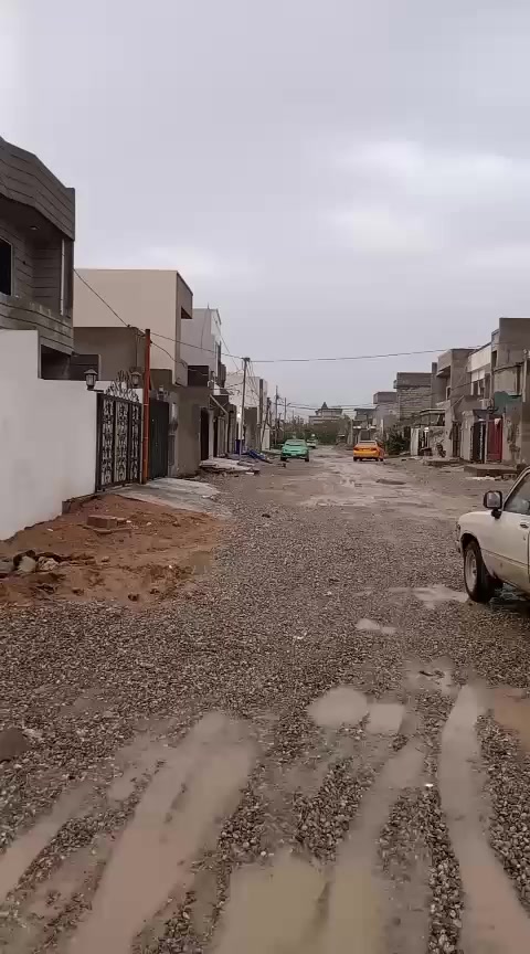 هيكل للبيع زراعي مساحة 210متر طابق واحد موقع حي واسطي قرب نفق سايدين بنزين خانة غرفتين نوم واستقبال هول مطبخ وصحيات كراج البيت اي استفسار عله خاص او اتصل سعر مناسب ***********
