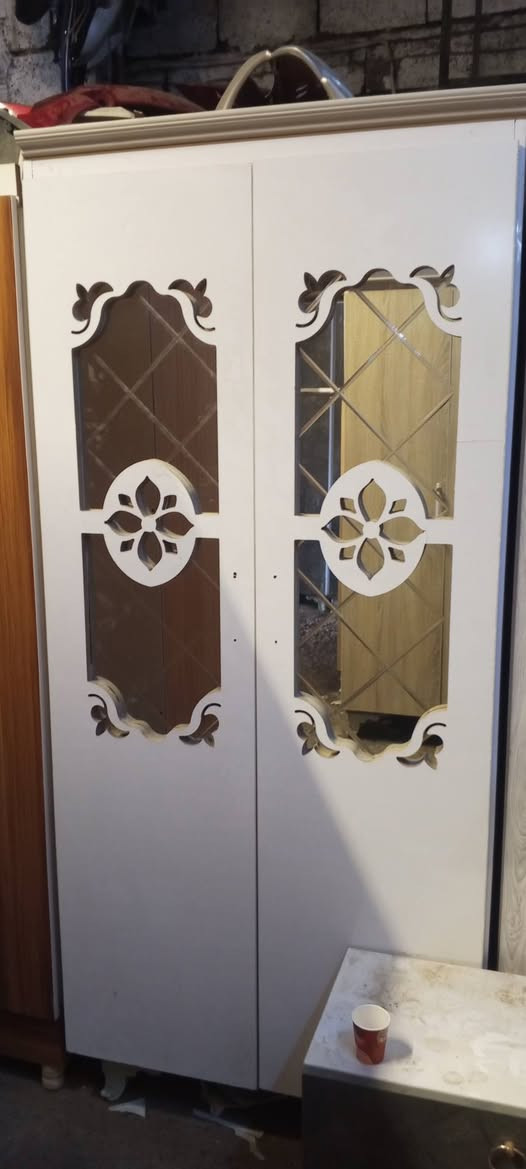 كناتير للبيع بابيين وا3و4بيابان  وپوفيات وتلفزيون بسعر مناسب ***********
