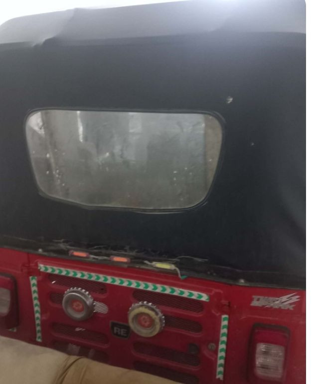 تكتك موديل 18اوراق كاملة مابيةاي نقص جاهزةالسعر4مليون وبيةمجال للاستفسار ***********٣
