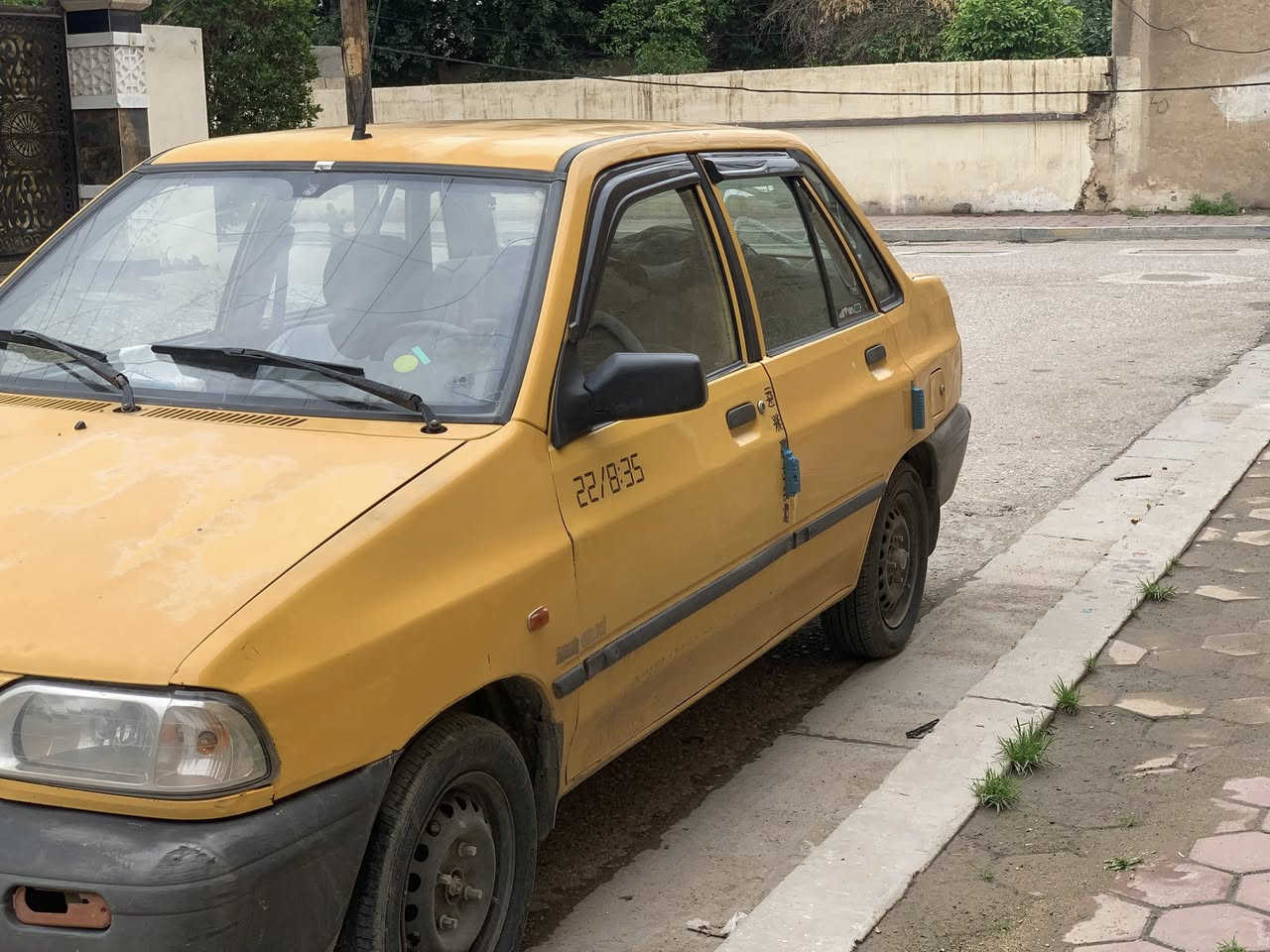 السلام عليكم 
سايبا 2011
مصفره هيه غرامه 
صواصي مكفولات كفاله عام عله وضع شركه 
تخم تاير 
السعر ٢٦ بيه مجال حك جيتك 
*********** ❤️
