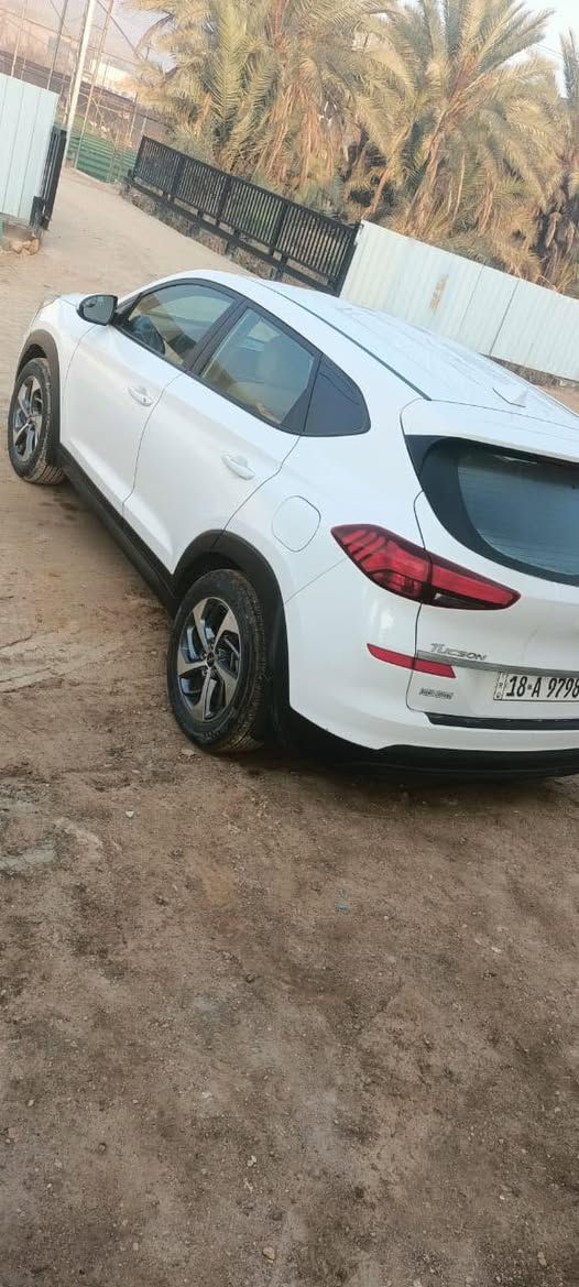 السلام عليكمً توسان موديل 2020وارد أمريكي السيارة بيها جاملغً وبنيدًتبديل وبيها تصليح  بالفخذه وسونار مرفق بالمنشور رقم بابل دولي باسمي ماشيه 73ميل السيارة جاهزه من كلشي مكاني بابل للاتصال *********** السعر 158 ومجالها قليل
