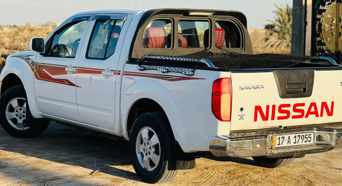 البيع نيسان نيفاره 2013مكفوله حداديه حلوه تبريد شغال ماناقصهه شي بسمي السعر 115وبيهه مجال او مراوس صاحب السياره ‭0780 022 9889‬
