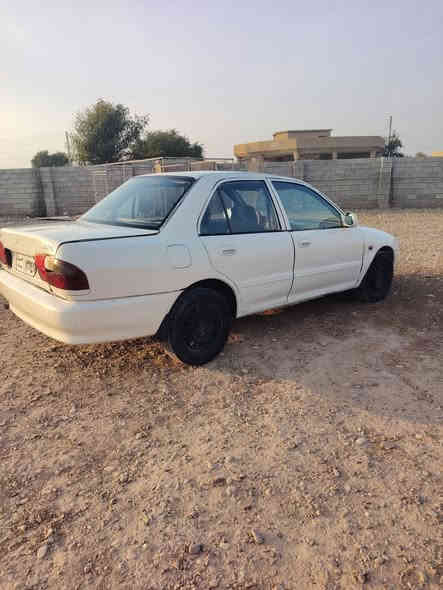 السلام عليكم براتون نوب ضباط شرط الوكالة كير ومحرك شرط كير اتوماتيك صدر خلفي وامامي طبة تخم تاير أربعة مضومت تبريد كاملة تفءة شغالة باور ستيرن حيل خفيف مشط ستيرن جديد مصبوغة عام جمالية موديل 2002 كهربيات كلهة شغالة كشر وقرفة نضيف سيارة جاهزة من كلشي السعر ٢٣ ورقة وبيهة مجال بصيط مكان السيارة العلم قريت الربيضة ***********) ***********
