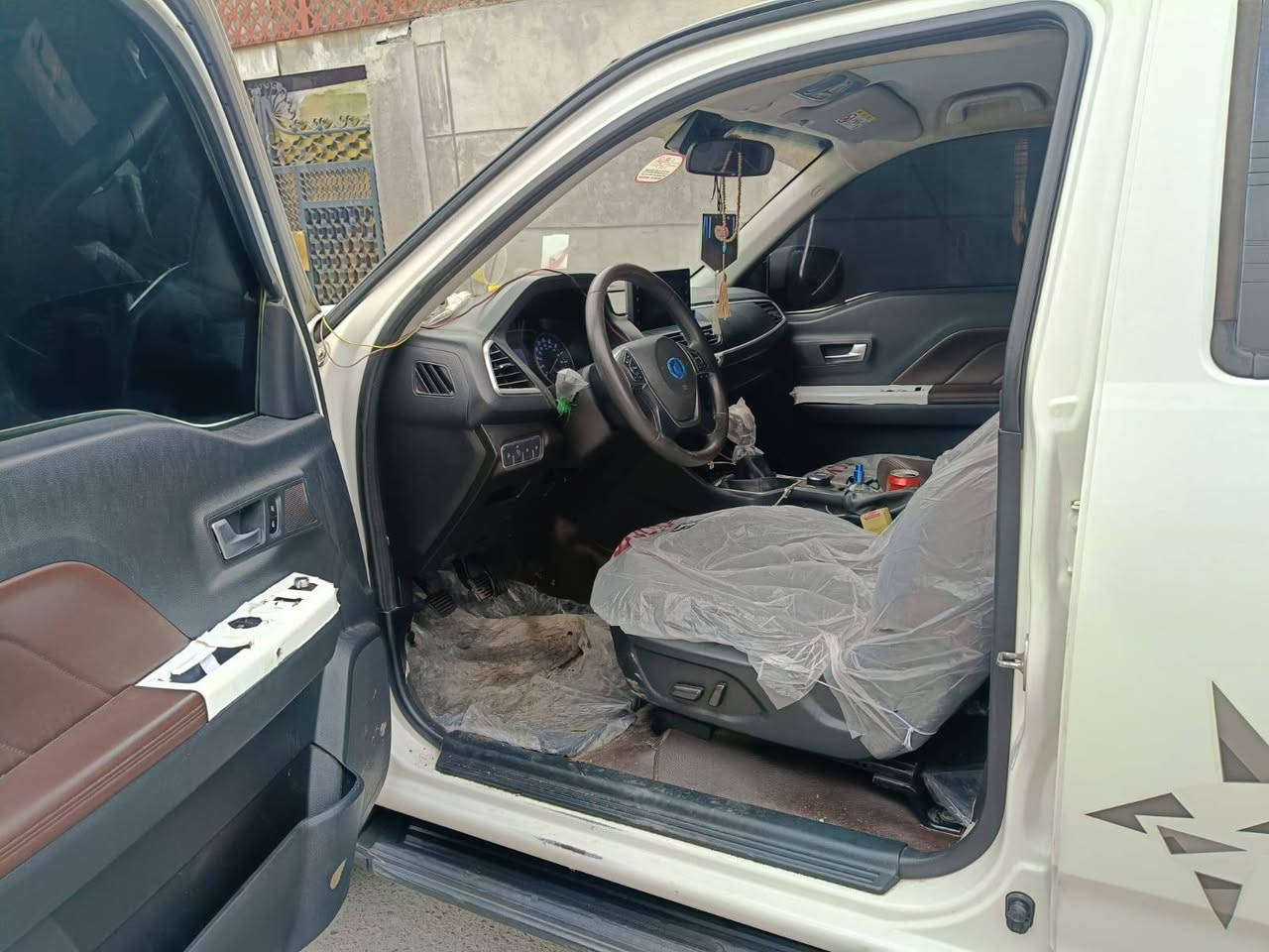 سلام عليكم سياره البيع مديل21بيها طخه بلبيبان وبيها ضربه بلمدكر المامي وبيها خيط تبخير توه بادي السعر 110 ابيهمجال  الاتصال *********** الي ماحصلني علة الشريحة عندي وتساب
