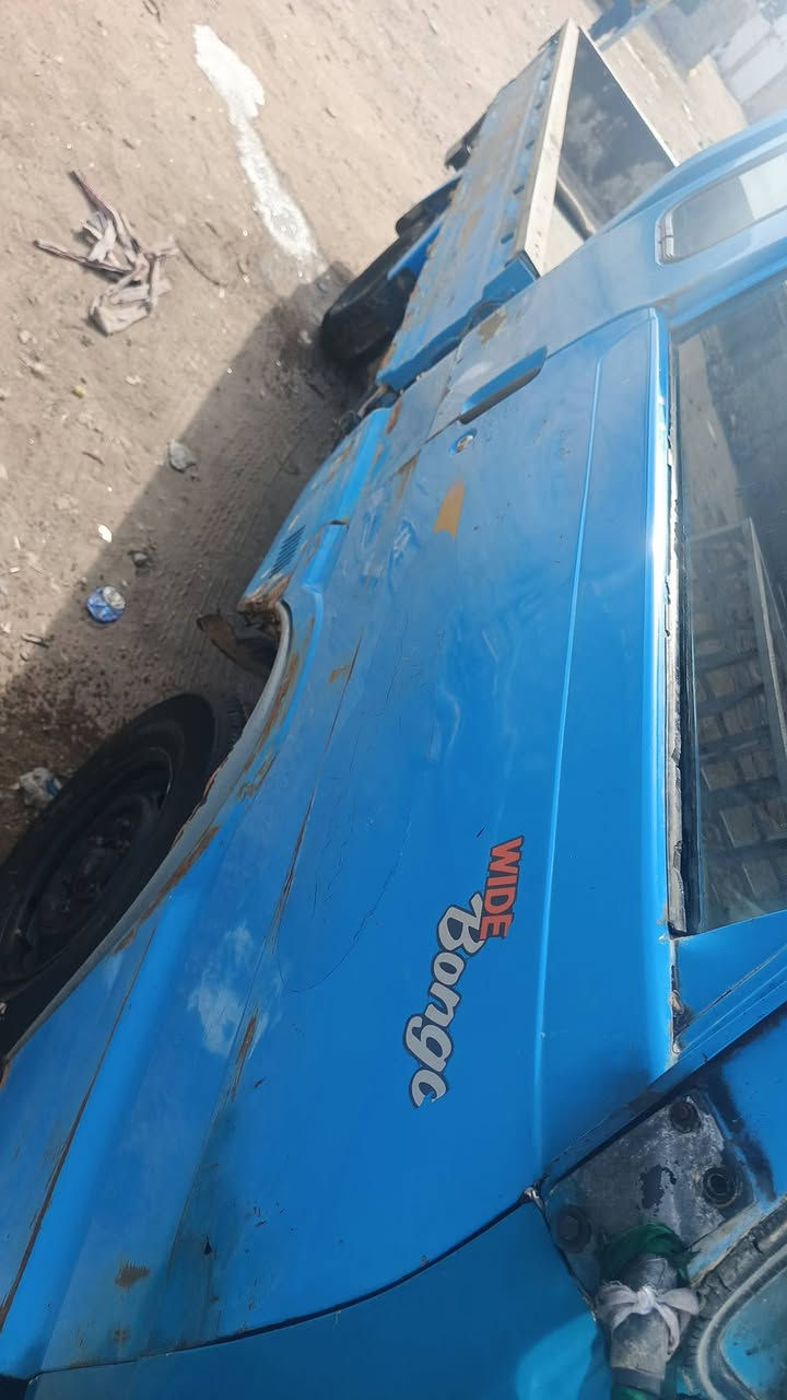 سلام عليكم كيه بنكو  البيع محرك وكير وكسن وحداديه وشاصي كفاله عامه  موديل 94
السعر 47 وبيه مجال 
***********
