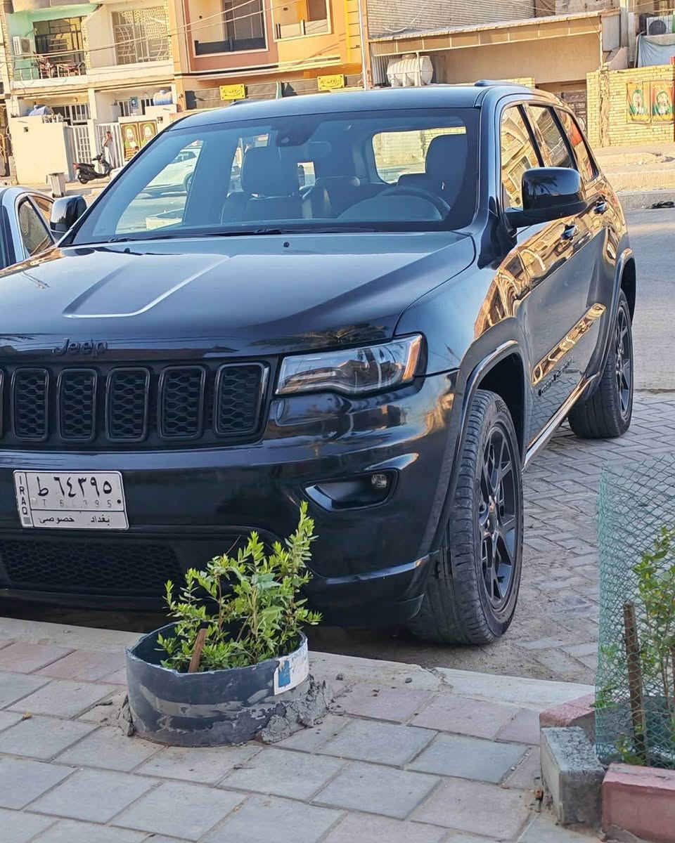 جيب بلاك توب 2018
1.حادثه جاملغ امامي أيمن فقط بدون دواخل كفاله 
وهنا صار بيه شبرين صبغ بذيل جاملغ  الامامي الايسر
2.السعر 175$وبيه مجال  
3. حجم المكينه 6 سلندر 6.V مكفولة ماشيه ١٠٠ m
4. رادارات خلفي 
5. كشنات جلد و شامو 
6. شاشه كبيره 
7. كامره خلفيه اصليه 
8. حساسات بلادي 
9. لايت + لايت زنون 
10. نظام سبورت نظام ايكو نظام مانع انزلاق 
11. بصمه + تشغيل عن بعد 
12. صندوق كهرباء 
13. نظام اقتصاد من توكف بالزدحام تطفي 
14. كشنات تتفئة + ستيرن تتفئه
15. مكان السياره  بغدادمدينة الصدر
16. رقم بغداد شرط تحويل
17. صور الحادث موجودة بل منشور
18. الاستفسار
***********
