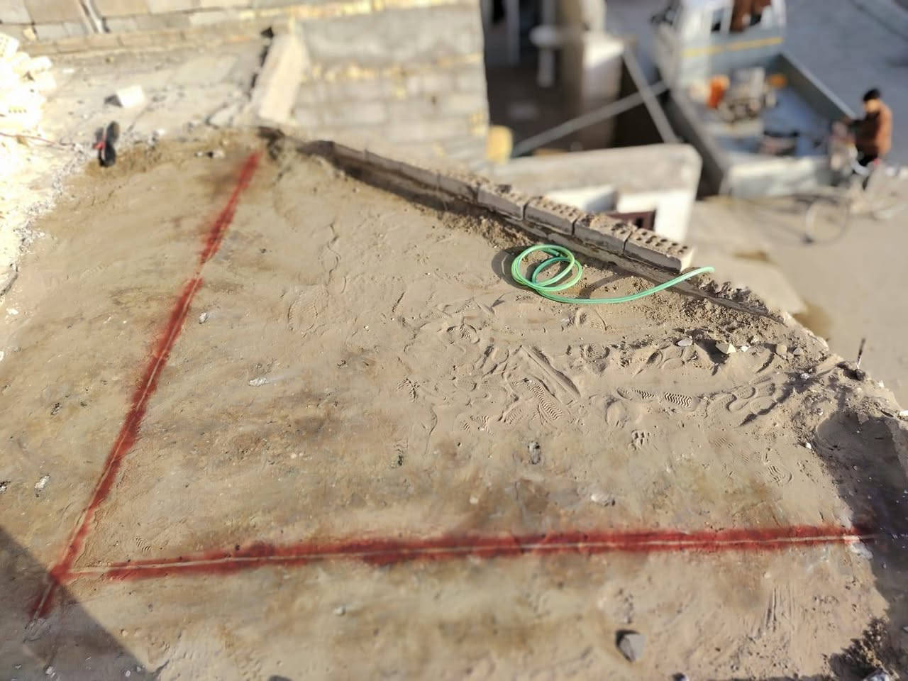 القص الصب الكونكريت بدون هتزاز
فتحات دروجه
فتحات مصاعد
فتحت منور.          ***********
قطع جوينات 
قطع بيجه 
تفليش درج فصل البيوت المتجاوزه
