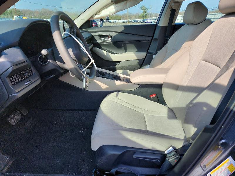 2025 HONDA ACCORD LX المزاد باجر المصادف الثنين العصر الساعه 4  48564966
للتواصل مراسلة الصفحة


**إذا كنت صاحب هذا الإعلان وتريد حذفه لأي سبب، رجاءا أرسل رسالة إلى الدعم الفني**