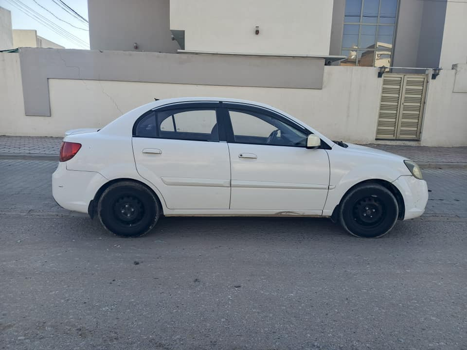 سلام عليكم كيا ريو مديل 2011 وارد خليجي محرك 1600ستوني شاده تبريد شغال بسمي سنويه الى29 رقم نكليزي نجف مكان نجف السعر 87 وبيه مجال ***********
