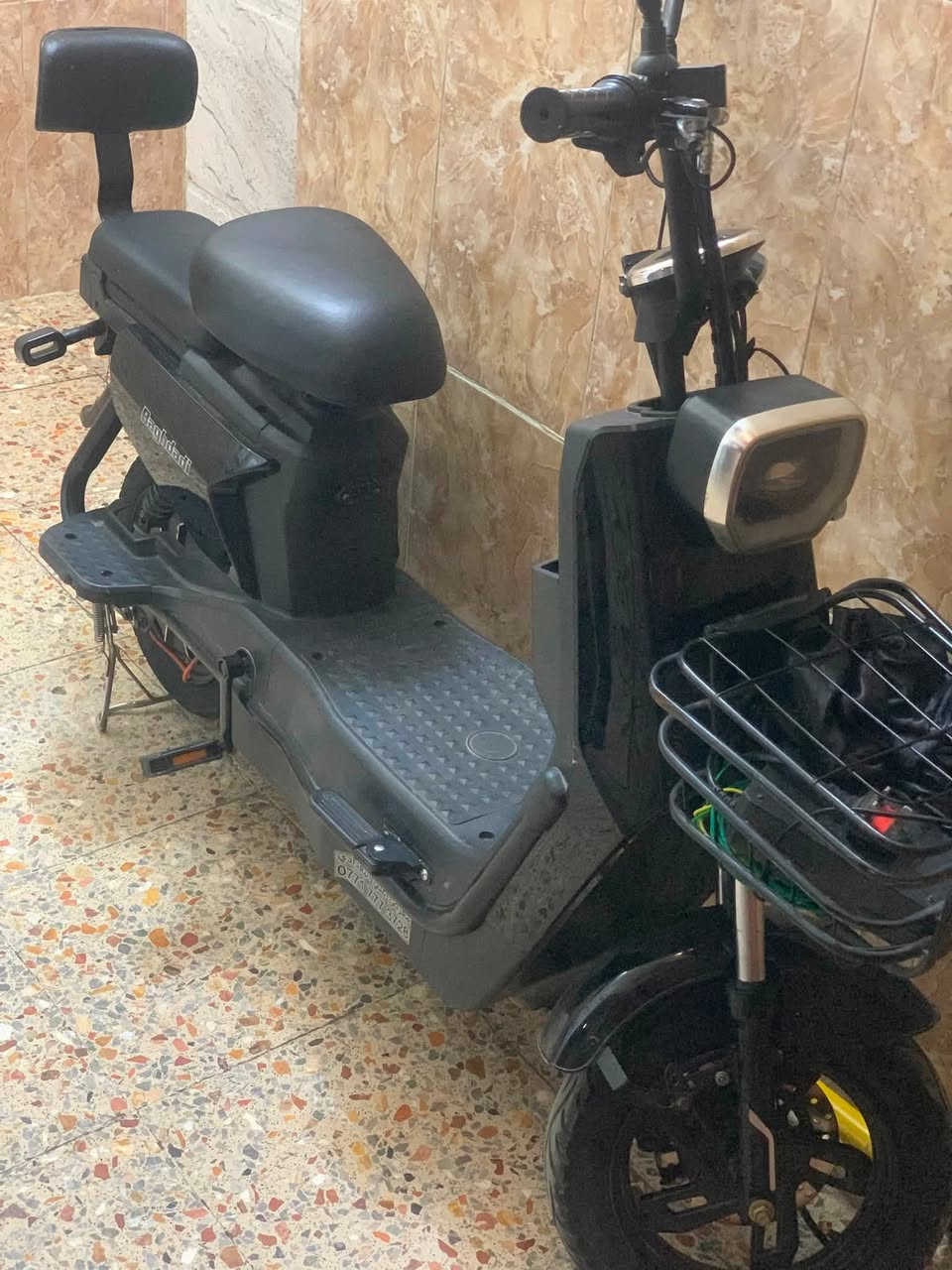 السلام عليكم دراجه شحن للبيع مستعجل على بيعتها السعر 225 وبيها مجال قليل العنوان مدينه الصدر ***********
