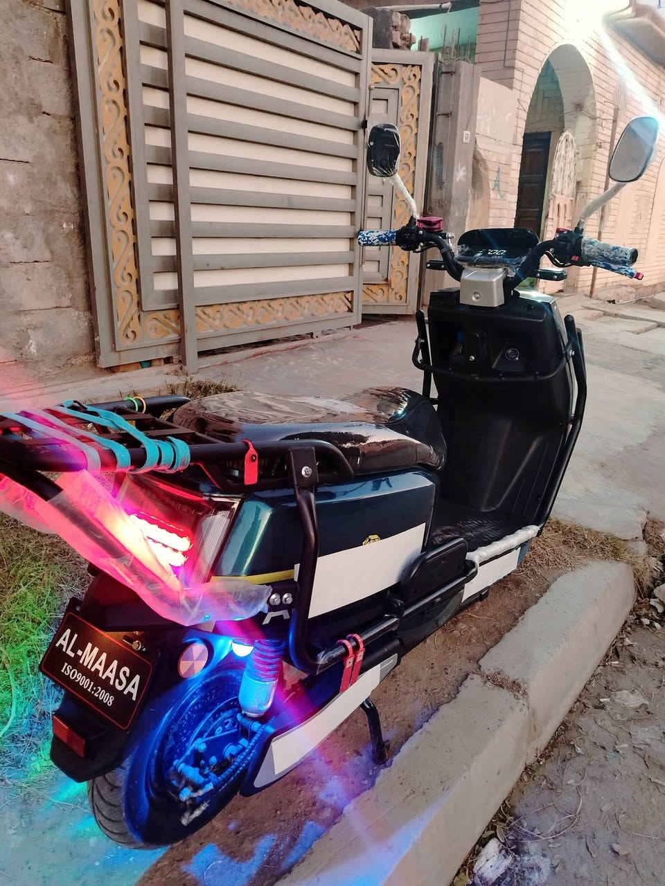 السلام عليكم
موطور شحن للبيع نوع الماسه بعده طك باكيت مستخدم شهر عدل كامل من كلشي بلادي سويجات عدد ٢ تشغيل عن بعد مدرع بالكامل السعر ٥٥٠ وبي مجال المكان الرمادي الاستفسار عن هذا الرقم ***********
