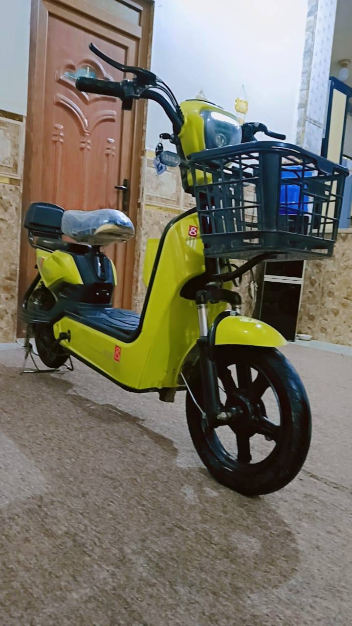 السلام عليكم شباب دراجه شحن اللبيع مديل 2024فول موصفات شاشه ايباد ربع نمر لون مميز السعر 250 وبيه مجال قليل الدراجه صاره سبوعين من نزلتها من حسن وحسين من بغداد العنوان نجف كوفه رقم الهاتف ***********
