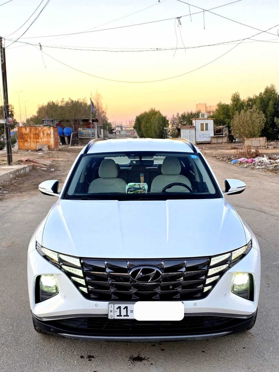 السلام عليكم
توكسان 2024 خليجي 
يتوفر بيع أو مراوس 
✅️مرقم بغداد✅️

المواصفات :-
🔴تشغيل ذكي ( بصمة ) + تشغيل عن بعد 
🔴ماشية 40 الف 
🔴شاشة Carplay  
🔴كامرة خلفية دوارة 
🔴تبريد قطعتين 
🔴كراسي كهرباء  
🔴بردات خلفية
🔴فول تحكم ستيرين 
🔴 دشبول ايباد 
🔴حساس امامي و خلفي 
🔴نظام تشغيل واطفاء الحساسات
🔴نظام تشغيل الكاميرا الخلفية 
🔴 شاحن وايرليس 
🔴 نظام مساعد نزول المنحدرات
🔴اوتو هولد 
🔴هاند بريك كهرباء
🔴 4 وضعيات قيادة 
🔴مانع انزلاق 
🔴ويل كروم

🔴سيارة كفالة عامة ما عدا بارد بالجاملغ امامي وبارد بالباب الخلفي كد اصبعين بسيطات كلش سونار موجود بالمنشور 
🔴مكان السيارة الديوانية 

🔴السعر 217 وبيه مجال قليل حك الجية 

🔴سجاد زمان *********** أتصال او واتساب
