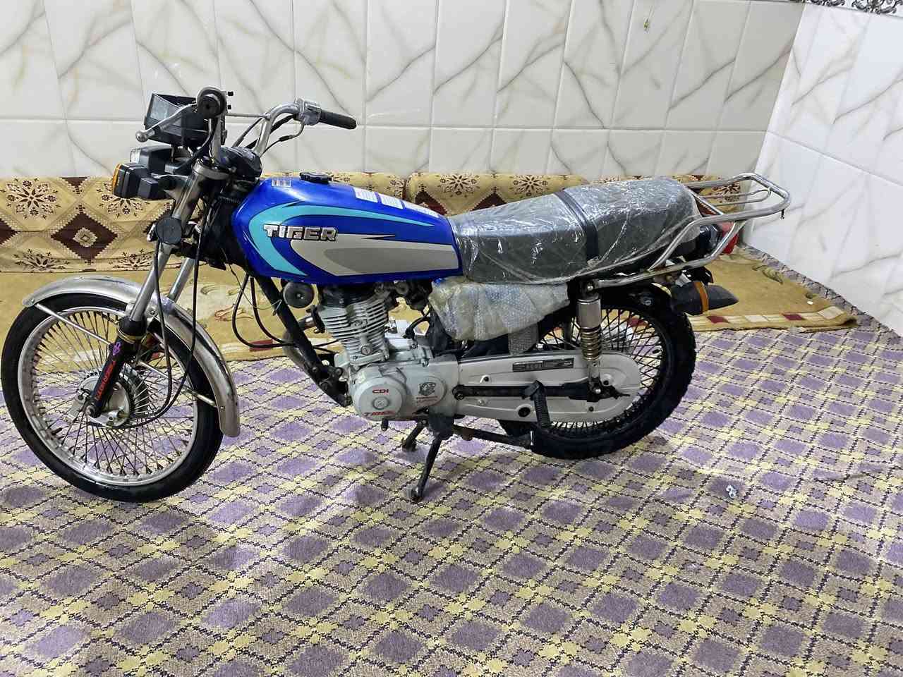 اربعه كير دراجه حلوه ونضيفه أوراق سكنر موديل ٢٠٢٤  
٦٠٠وبيها مجال قليل ***********
