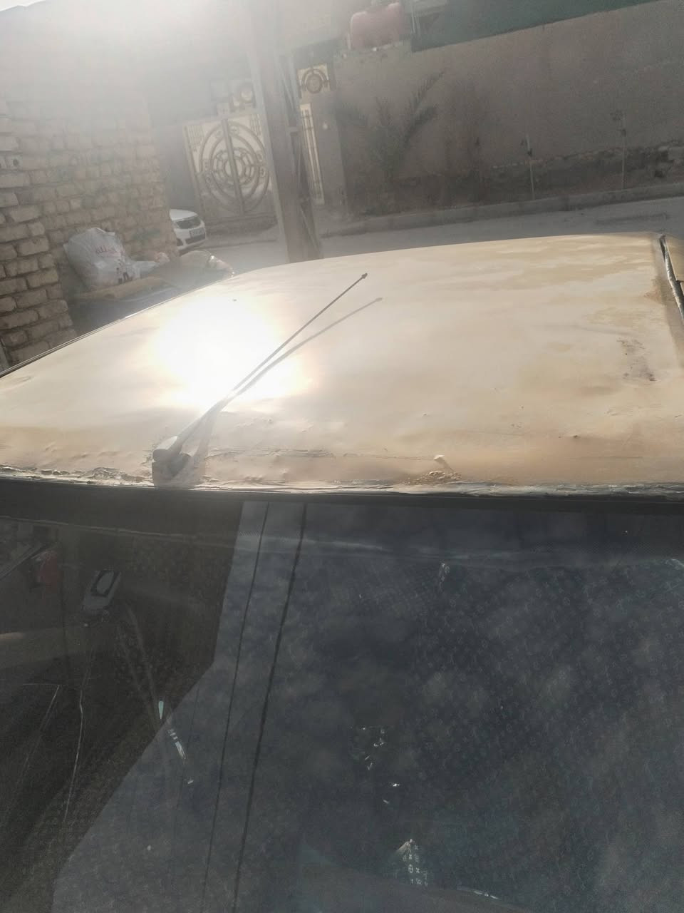 السلام عليكم بيجو ٤٠٥ مديل ١٠ السياره جاهزه مكينه وكير وحداديه وكهربيات كلهه جاهزه مصفرهيئه وغرمات ورقم انكليزي وسنويه لل ٢٧ بيهه الجاملغ الخلي مصبوغ والبنيد طاير ع قماره السعر ٢٤$ مكان السياره كوت مركز المدينه /الرقم/***********
