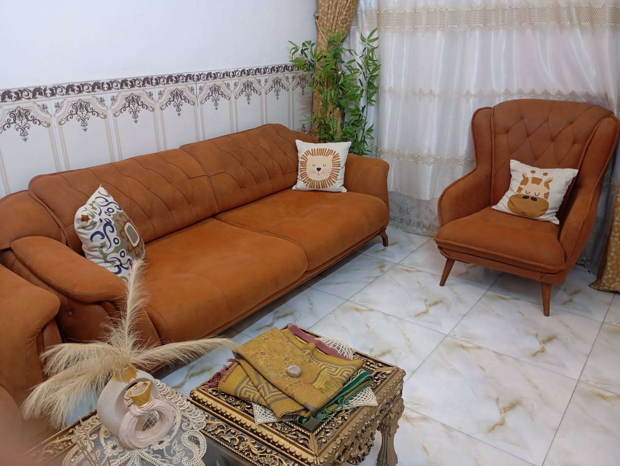 سلام عليكم تخم تركي ثقيل  رجلين خشب السعر 450
بغداد حي اور 
***********

