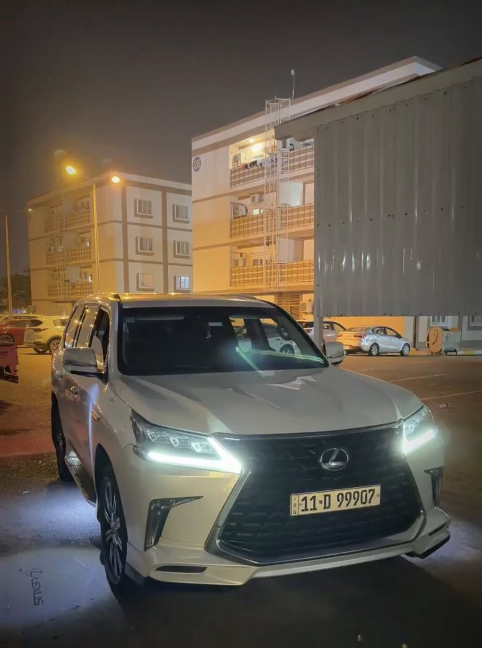 سلام عليكم لكزس ٢٠٢١ خليجي فول مواصفات للخير كفاله عامه بيه ملاحضات قليله ماشيه ٨٧ الف حقيقي مغلف نانو عند شركة باركود سعر ٨٣٠
***********
