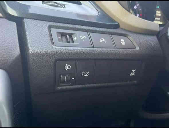 السلام عليكم سنتافي مديل 2013 خليجي  ماشي  135
فول  السونار   بالمنشور السعر 187 $وبيه مجال الاستفسار اتصل 《***********》  《*********** 》 مكاني  دوز  خورماتو
