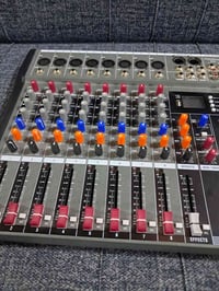 بعد اذن المسؤلين مكسر Depusheng  DT8  للبيع ٧٥ الف جديد للتواصل واتساب...