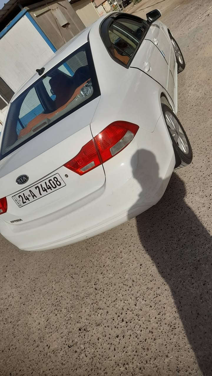 سلام عليكم ورحمة الله وبركاته سياره كيا اوبتيما موديل ١٠خليجي رقم دهوك بسمي لسنت 29  مصفره من كلشي تريد تحويل تريد وكاله سياره خير من الله بيها بس بارد جاملغ اليمن شويه سياره كلش حلوه ومال جناي السعر 127 وبيها مجال ***********  / ***********
