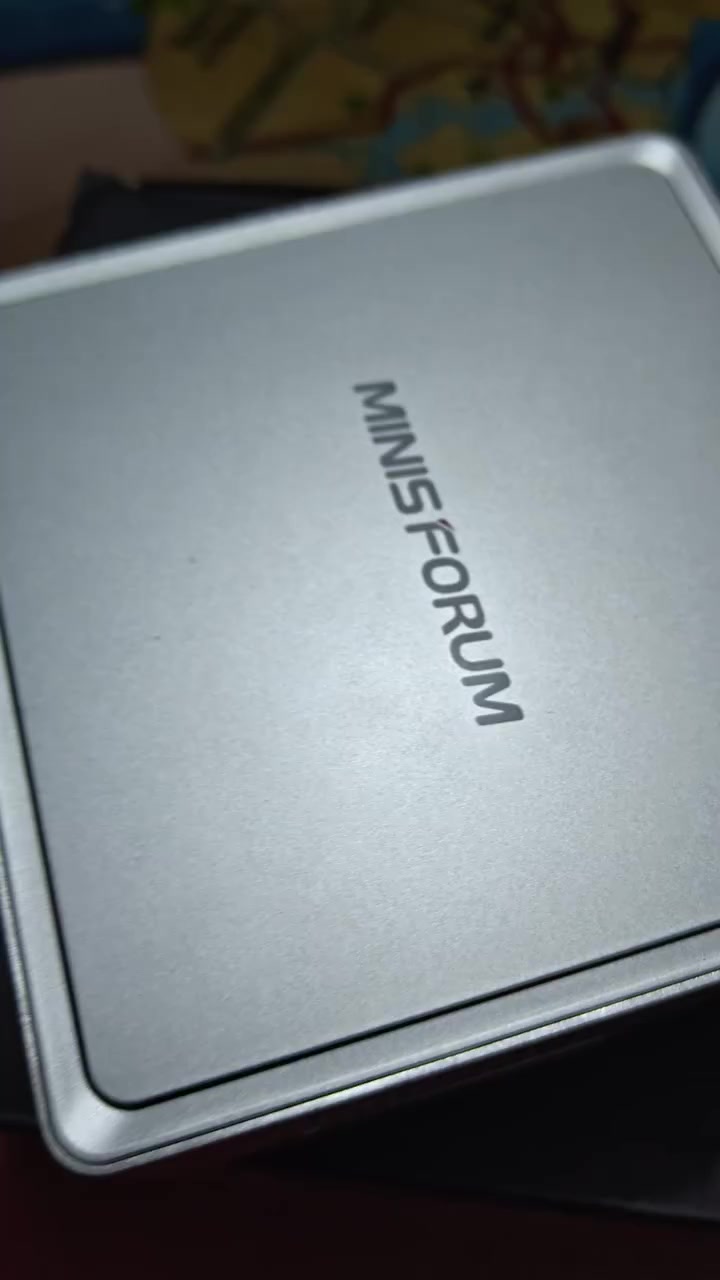 MINISFORUM كمبيوتر صغير و سلس  NAB6 البسيطة PC المعالج: معالج Intel® Core™ i7-12650H، 10 نوى/16 خيط (ذاكرة تخزين مؤقت 24 M، حتى 4.70 جيجا هرتز) الرسومات: رسومات Intel® UHD لمعالجات Intel® من الجيل الثاني عشر (تردد الرسومات 1.40 جيجا هرتز) النظام: ويندوز 11 الذاكرة: DDR4 8 GB×2 قناة مزدوجة (SODIMM Slots×2، حتى 32 جيجابايت) التخزين: M.2 2280 PCIe4.0 SSD ×1 (حتى 2 تيرابايت) توسيع التخزين: فتحة SATA HDD مقاس 2.5 بوصة ×1 (SATA 3.0، 6.0 جيجابت/ثانية) الاتصال اللاسلكي: M.2 2230 دعم واي فاي (واي فاي 6 E، BT 5.2) إخراج الفيديو: HDMI (4 K@60 هرتز) ×2؛ USB4 (4K@60 هرتز)×2 إخراج الصوت: HDMI ×2؛ مقبس الصوت ×1 الطاقة: DC 19 V (محول المدرجة) المنافذ والأزرار  منفذ RJ45 جيجابت إيثرنت ×2USB3.2 Gen1 Type-A Port ×2 (خلفي) منفذ USB4 ×2 (خلفي)USB3.2 Gen2 Type-A Port ×2 (أمامي)USB3.2 Gen2 Type-C ×1 (نقل البيانات)DC جاك ×1HDMI ×2Audio Jack ×1DMIC ×1Clear CMOS ×1    
رام ٨ سرعتهم ٣٢٠٠ 
هارد ٦٤ اكيد قابلات للتطوير 
السعر ٣٥٠ قفل


**إذا كنت صاحب هذا الإعلان وتريد حذفه لأي سبب، رجاءا أرسل رسالة إلى الدعم الفني**