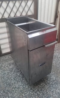 قلاية كنتاكي او فنكر ٣ مدافع شغالة عل الفحص  ب ٢٠٠  الف بغداد الشعب ٠٧...