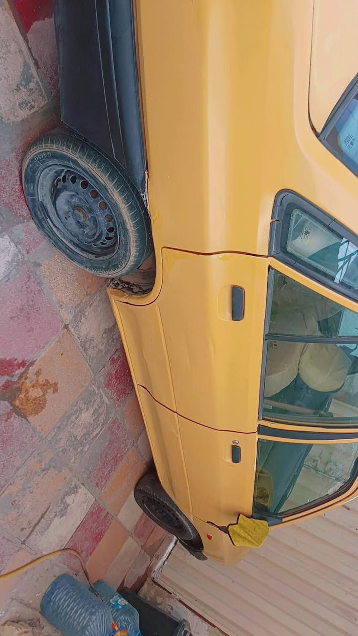 سلام عليكم عدي سايبه مديل ٢٠١٢ مكينه مكير كلشي ما بيهن السياره خير من الله نضيفه السعر ٢٠ عليهه ٣ ورقات هيهه تنزل من سعرهه المكان النجف ***********
