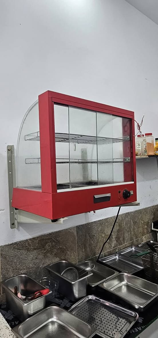 السلام عليكم غراض مطعم نظيفة للبيع
قلاية بركر السعر 100
قلاية فنكر  السعر 100
حماية  السعر 100
للاستفسار ***********
