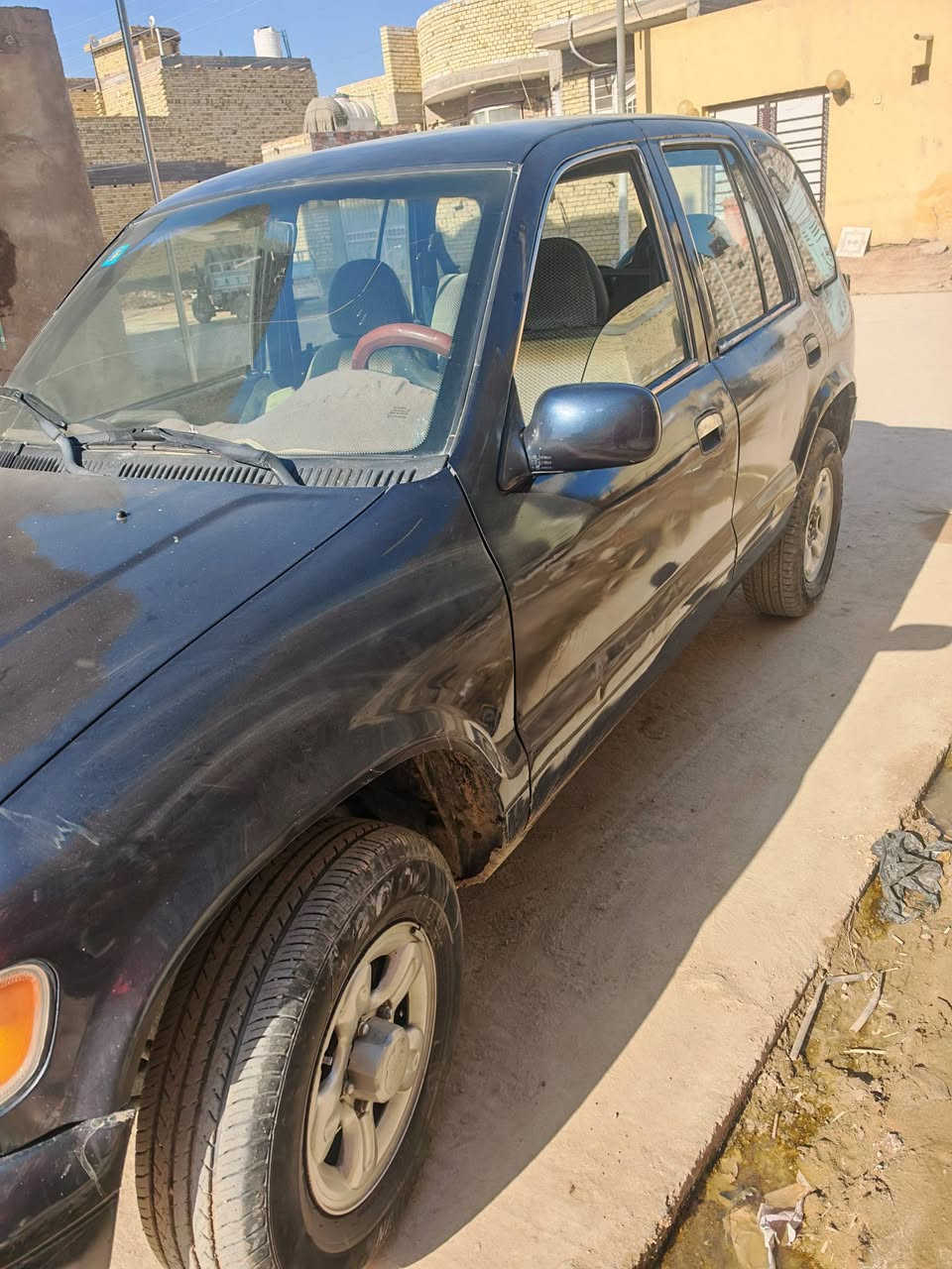 السلام عليكم
كيه سبورتج موديل 93
محوره وتماتكي 
كير ومكينه وحداديه توني شادهن

الساره جاهز من كلشي 

السعر 47 وبيه مجال بسيط
***********
