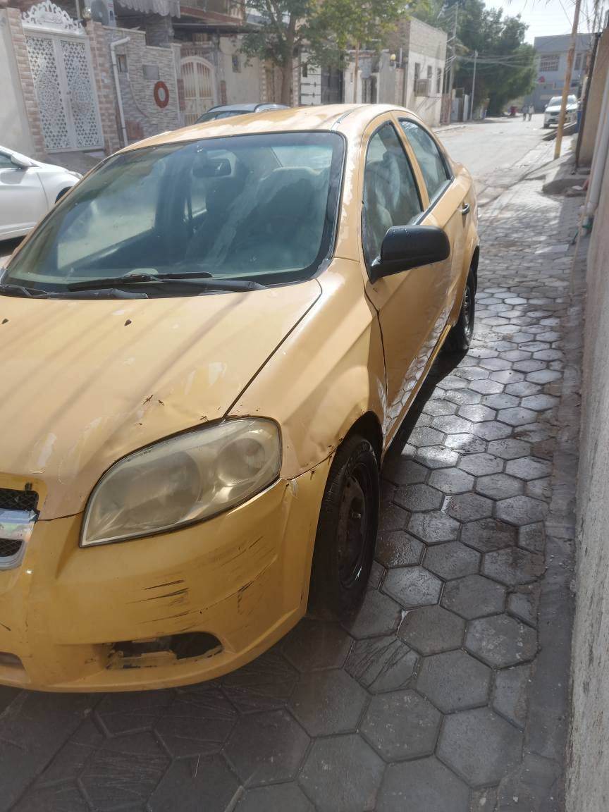 افيو مديل 2011 رقم احمر اوتوماتيك راعيها ميت و عندي وكالة و ابيع كوم حديد سعرها ٢٠ ورقه قفل  السيارة حرة *********** النجف, العراق
