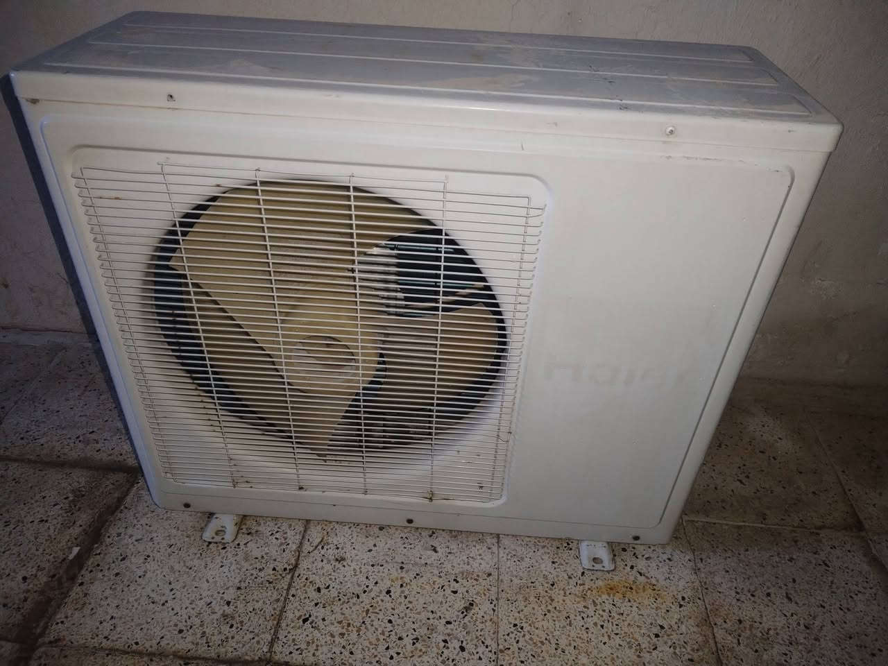 خارجيه همر طنين وسدس امريكيه مامصلحه والماطور وضع الشركه سعرها ١٦٠ الف


**إذا كنت صاحب هذا الإعلان وتريد حذفه لأي سبب، رجاءا أرسل رسالة إلى الدعم الفني**