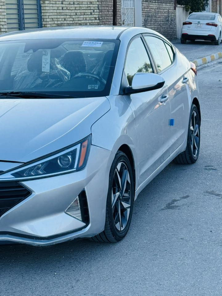 للبيع النترا 2019 رقم واسط تحويل مباشرة سيارة وراد امريكي حادثها موضح بلصور فقط  فقط قبق الجنطة بدون ايرباك والبنيد مبدل اصلي وكالة ليبل سيارة جاهزة ع الاخير مكينة كير تخم تاير شرط زيرو حدادية 100‎%‎تبريد ثلج❄️ سيارة موصفات رادار قيادة ذاتية 3وضعيات قيادة شرط احلى من الصور ماشية 164 حقيقي شاشة ابل كار بلي سيارة ع ايدي شرط ماناقصها برغي مال جناي السعر125وبيها مجال العنوان واسط للاستفسار ***********
