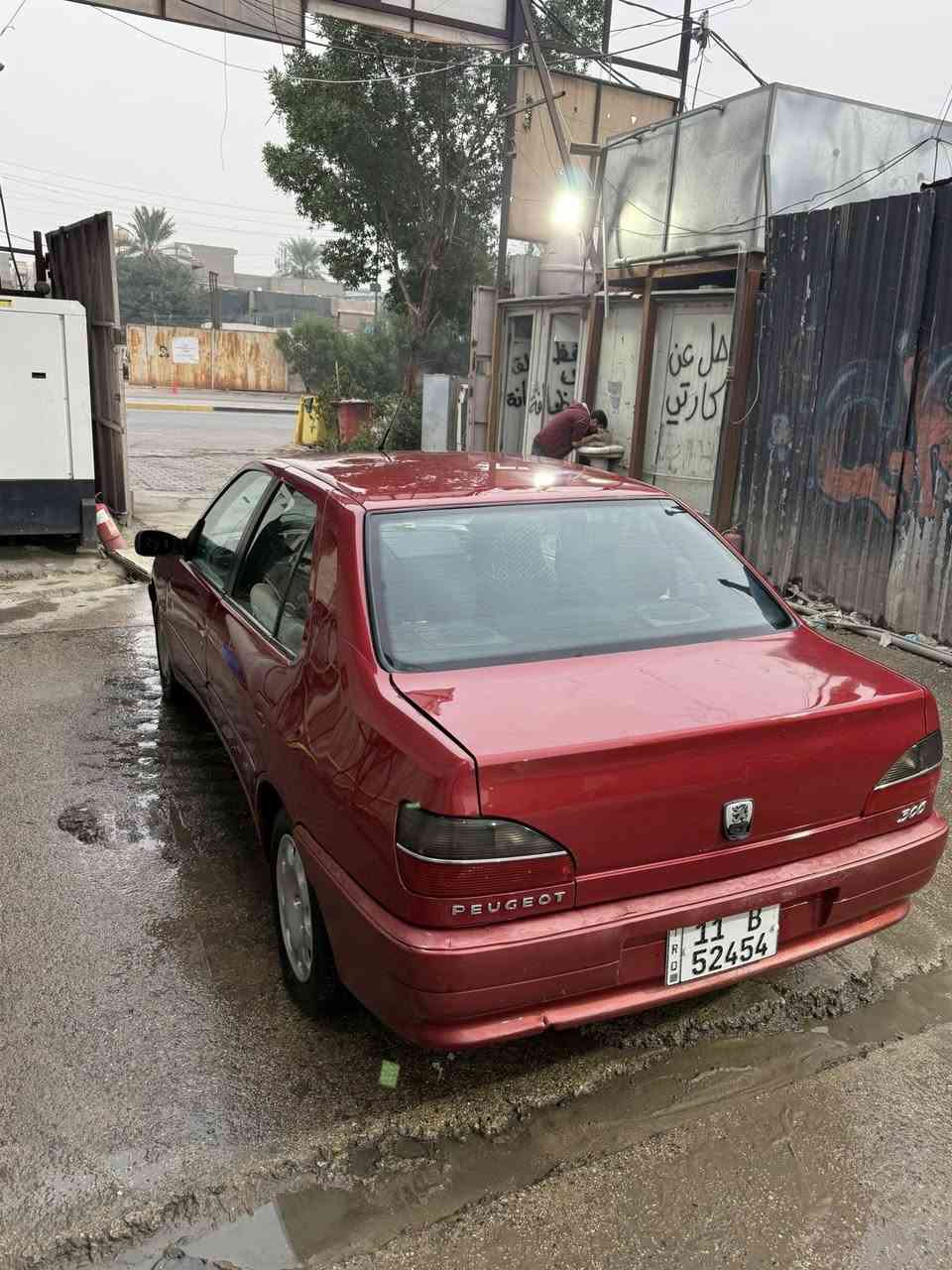 السلام عليكم🔥🔥
مكلف بالنشر 
 للبيع بيجو فرنسي 306 موديل 2002 
رقم بغداد انكليزي بأسمي تحويل ثاني يوم

محرك جديد وصدر جديد السيارة ناعمة كلش
السيارة بلاديه ونظيفة
فقط صبغ ركن الچاملغ الايسر الأمامي مع البنيد 

دواخل السيارة حلوة وكلشي بيها شغال
السعر 47$ ورقة وبيها مجال حگ الجية

مكان السيارة بغداد
رقم خط و واتساب صاحب السيارة للاستفسار:
0772 804 6728‬
