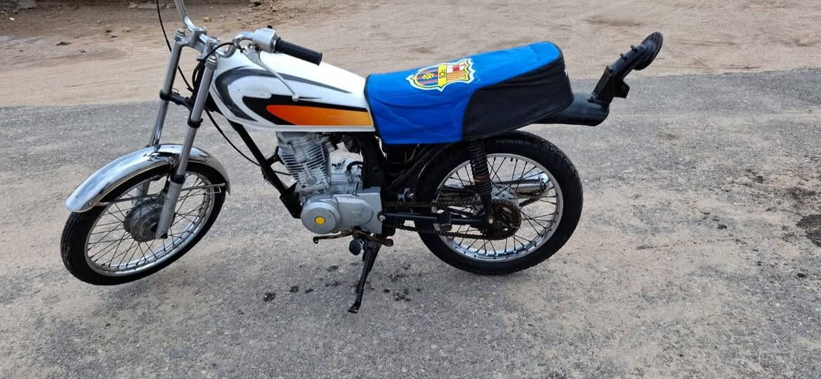 سلام عليكم دراجه كلك لبيع سعر 450 وبيه مجال العنوان البصره شط العرب باب جليع دراجه نضيفه شراي هذه رقمي ***********
