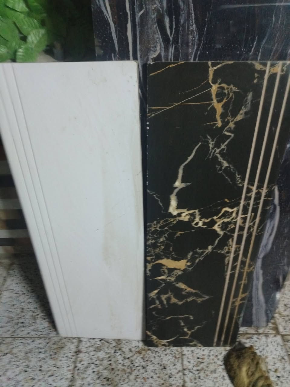 لوحات هندي ١٢٠في٦٠ عدد١٢ وبايات درج عدد٩ للبيع كلهن١٠٠الف  تصال *********** ك
