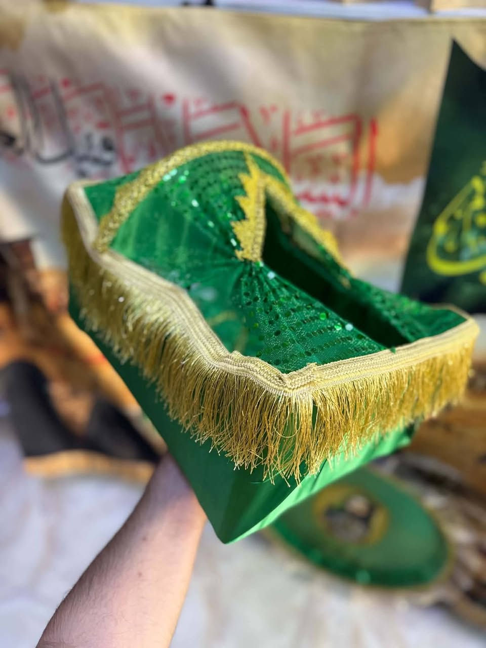 فكتوريا ماركه/ قسم توزيعات محرم 
العنوان شارع النجمة مجاور صيدلية دكتور اركان ومقابل ازياء ياسر والشاشة الكبيرة للحجز والاستفسار مراسلة الصفحة او الاتصال ***********

