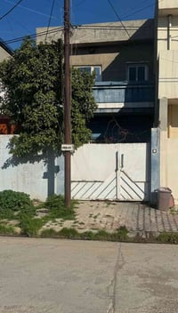تسعين خلف الياقوت • ١٠٠م • طابق ونص