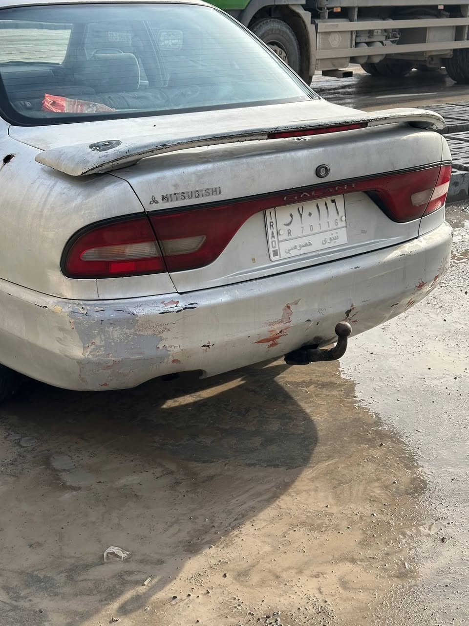 سلام عليكم ورحمه الله وبركاته
سيارة ماستبوشي كلن موديل 93
رقم ابيض الماني سنوي عضم 2029 يسقط 
 كير عادي كاربون بيها 
كهربائيات كلها شغال محرك وكير شرط 
سيارة مال جاني اي نقص مابيها 
صاحبها موجود او وكيل العام هم موجود
مكان سيارة سهل نينوى برطلة مجمع طيبة 
السعر 21 وبيها مجال رقم ***********
***********
