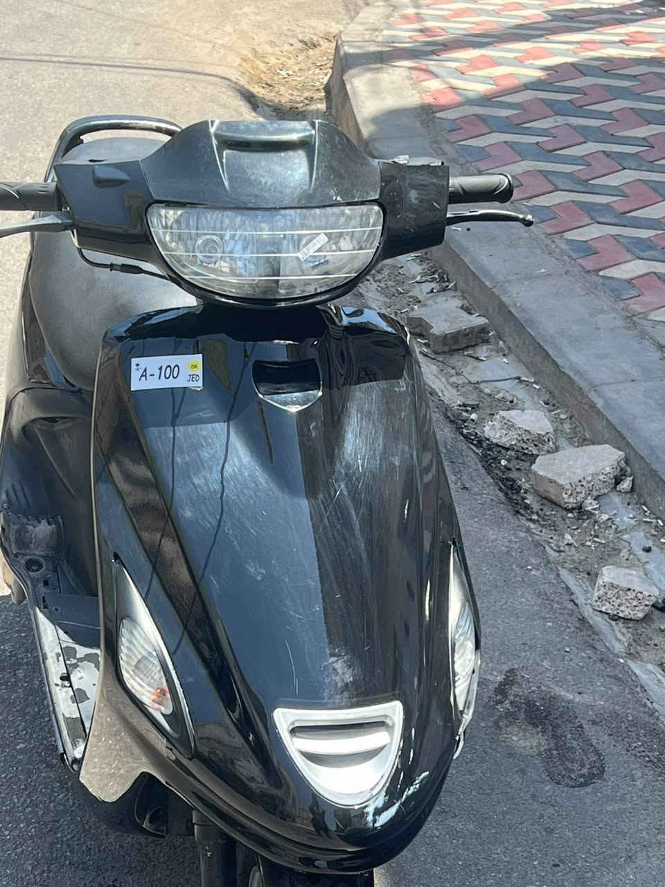 سلام عليكم دراجه فراشه مال حاويه شرطه الفحص مكينه مامفتوحه شلعه ومعدل خير من الله نضافه ميه ميه تخم تاير جديد كهربائيات كله شغاله السعر 550وبيها مجال حك الجيه العنوان نجف الرقم ***********
