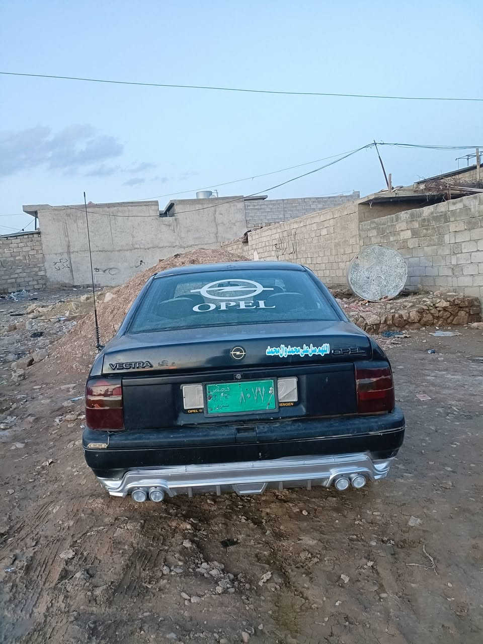 السلام عليكم اوبل فكتوره حجم 16 جير محرك شرط شرط التحويل كربون بنزين مكان السياره الموصل ***********
