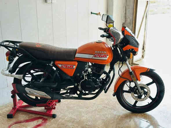 يالله سلام عليكم اخوان 
دراجه دايوان  موديل 2022 

داخله ب ال 2023 

رقم ديالى تحويل ثاني يوم 

دراجه غنيه على التعريف مال جناي دهن امزويل وبانزين محسن 

سعر  ( 2350 ) وبيه مجال 

للاستفسار .. 

***********
