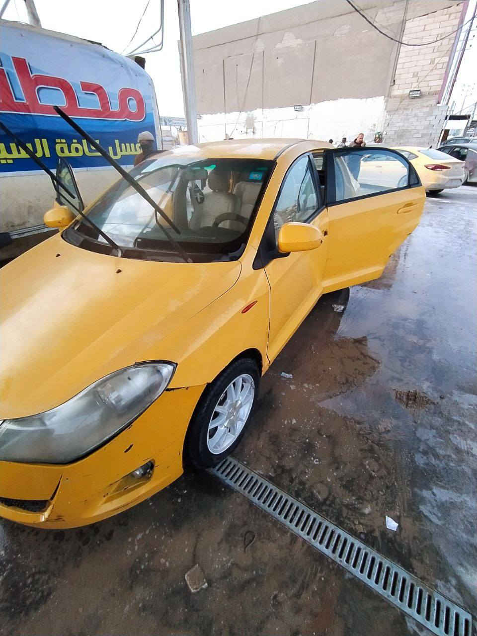 شيري فلاوين هاشباك
هيئه غرامات كلها صفر رقم دولي هزه بيهاا للشهر 9ب2026
بيها طخات بسيطه ومكينته بيها تنقيص قليل 
شرط مداور ثاني يوم ب اسمي سياره 
حداديه 70بلميه
عنواني ديوانيه 
سعر 30 
***********
