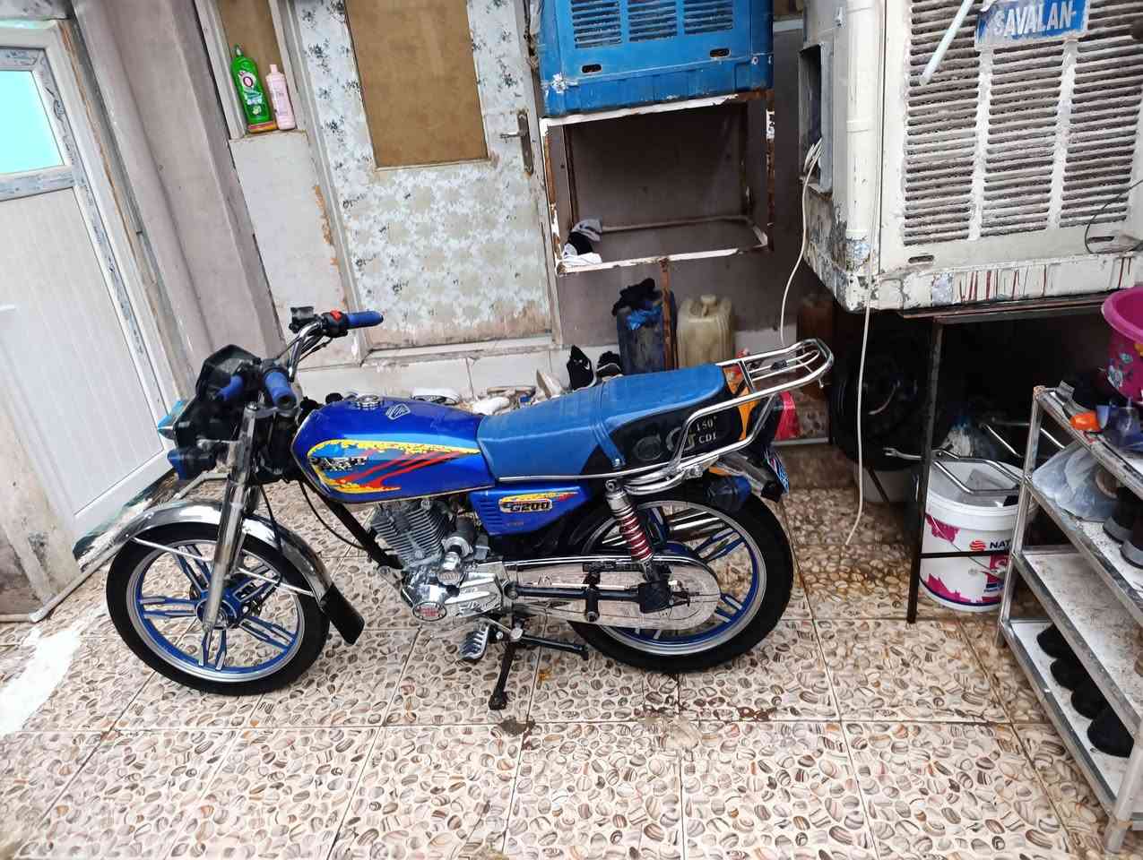 بارت 🏍200 مرش سلف كامل كهربا شغال
مكنتو كبس منفيس اصلي 
عنوان اربيل
*********** ➡📲وتساب موجد ✅
السعر 445 الف 
بي حق جيه 
ملاحظه ➡محرك مكنه كبس ✅
***********

❤🤍
