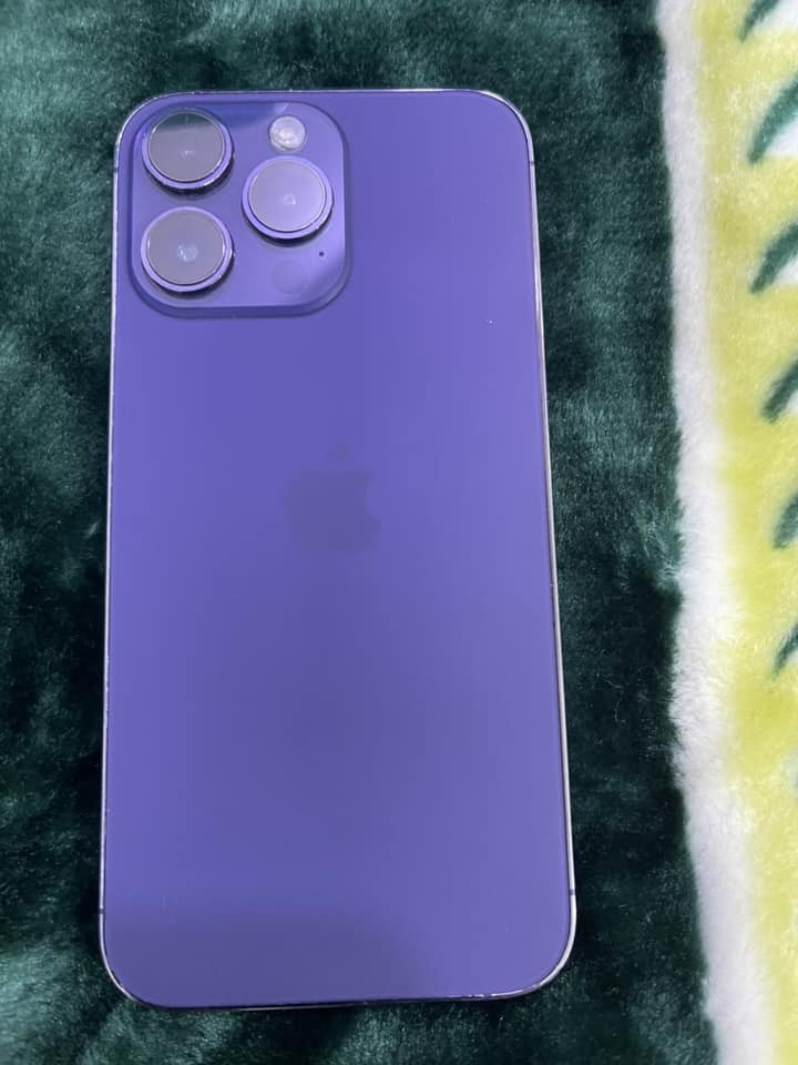 14 برو ماكس دبل شريحه امبدل شاشه وضهر فقط  باقي كفاله  ذاكره 256 عنوان البصره سعر 575 وبي مجال كلشي شغال فيس يدي شغال نت شريحه اتصال كله شغال للتصال ***********
