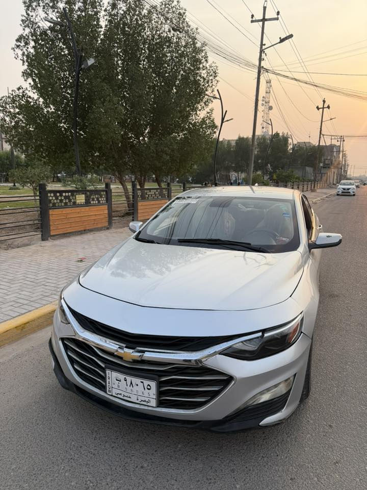 السلام عليكم سيارة ماليبو موديل2022
سياره بيه جاملغ وبنيد وبيه باردات

حداديه جديده تخم تاير جدد تبريد ثلج

سياره رقم بصرة معوقين 

السعر 105

العنوان بصرة📍

رقم الهاتف***********
