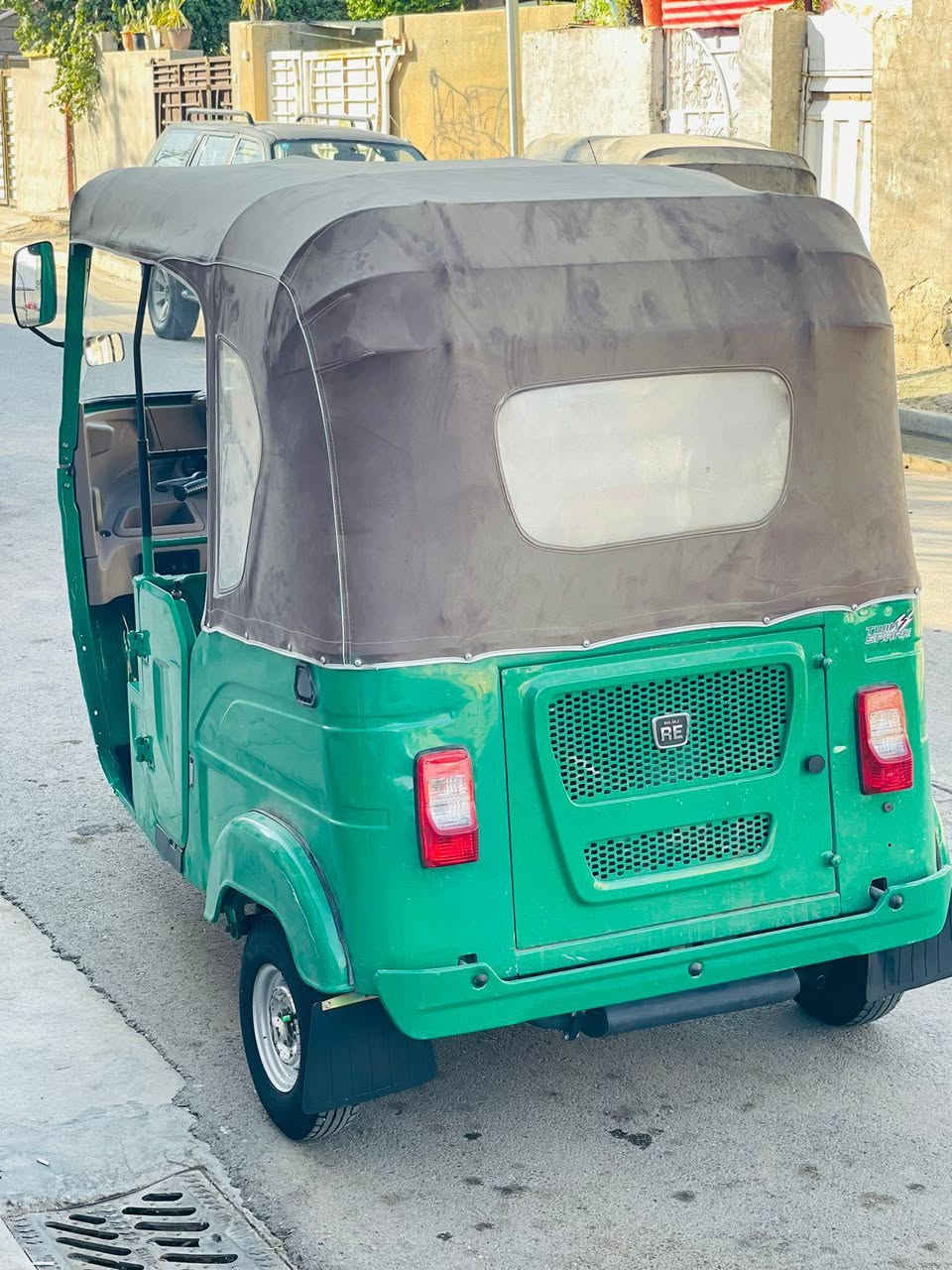 سلام عليكم موديل 2022
أوراق المصطفى كامله اصوليه 

مكفوله كفاله عامه عدا بارد قليل 

كير مكينه اكسل كلجات بلاديه وكفاله 

تكتك كامله 

السعر 8250بيها مجال بسيط 

مكاني شهداء البياع 

***********

شراي اتصل
