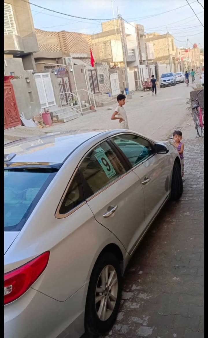 السلام عليكم سوناتا للبيع موديل 15السياره كامله مكمله وارد امريكي الضربه جاملغ او بني
السياره  كامله امكمل  عارضهه  125 بيهه مجال     

الشراي يتصل على الرقم او بي خير او يدلل 👍*********** او مراوس حسب القناعه
