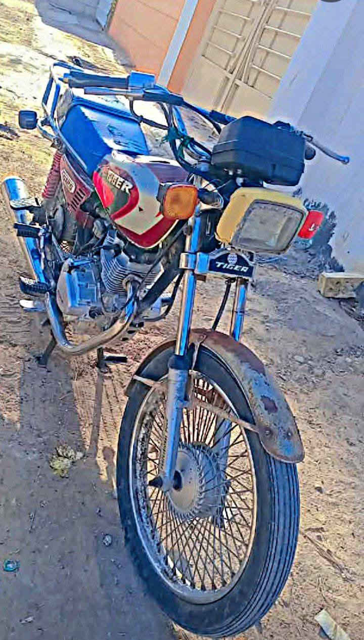 دراجه 4كير موديل 21 محرك 23
أوراق كارتونه كهربائيات شغاله هورن شغال
تأيرات جدد  سعر 400 او مراوس بعاليه


**إذا كنت صاحب هذا الإعلان وتريد حذفه لأي سبب، رجاءا أرسل رسالة إلى الدعم الفني**