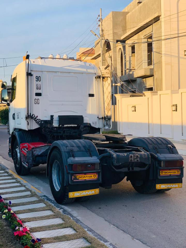 سكانيه للبيع كير مكينه شاصي مكفول مكاني بغداد *********** مربوطه فلات تخم تاير جديد
